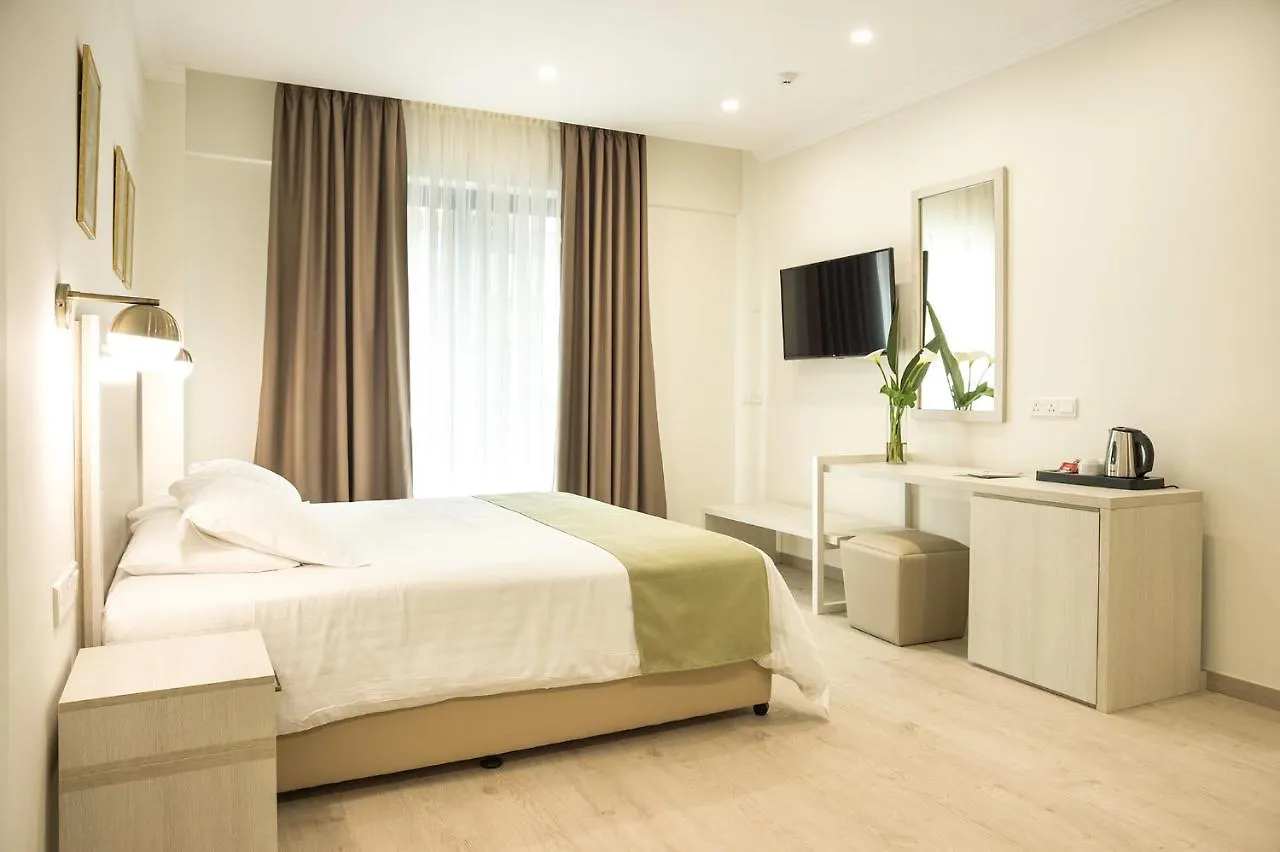 Roseum Boutique Hotel Larnaca 3*,  Kypr