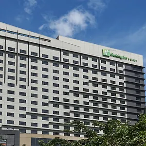 מלון & Makati By Ihg